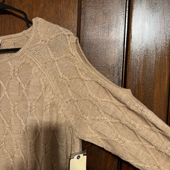 Tan St. John Bay Sweater - Picture 2 of 4